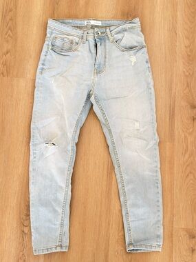 ZARA Light Wash Distressed Men’s Jeans